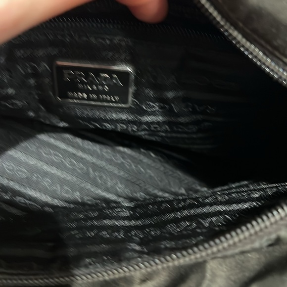Prada purse - Picture 6 of 11